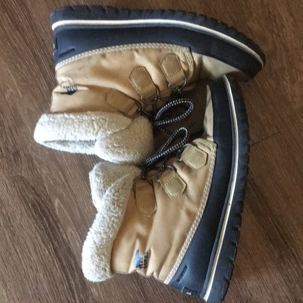 Sorel Carnival Boots Women’s size 7